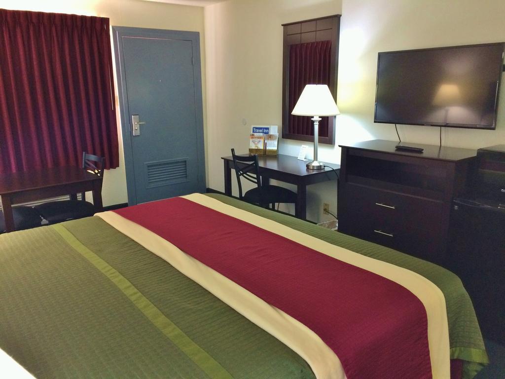 Travel Inn & Suites Atlanta Texas Экстерьер фото